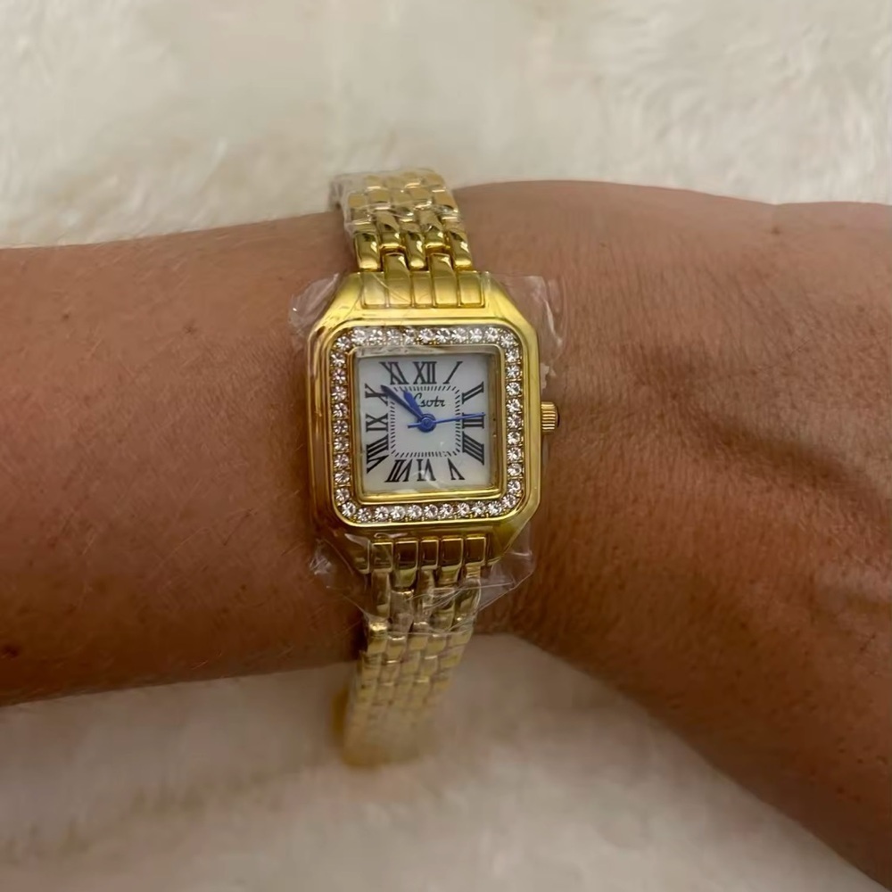 Panthere Classic Gold Crystal Stainless Steel Gold Watch - Picture 14 of 17